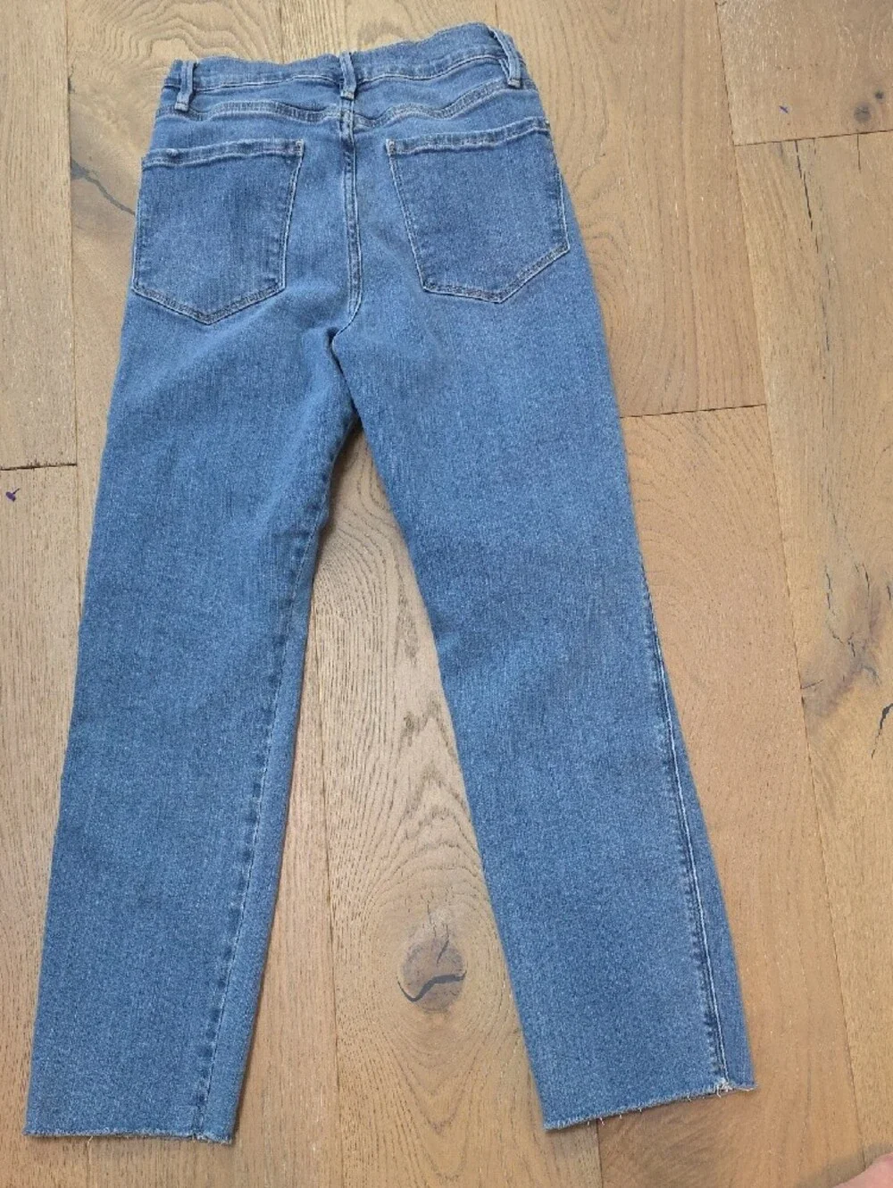 Frame Denim Cropped Straight Jeans in Light Blue Wash